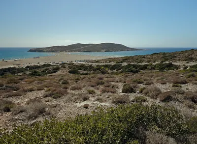 Blick auf die Halbinsel Prasonisi am Südende von Rhodos mit Sandbank und Meer